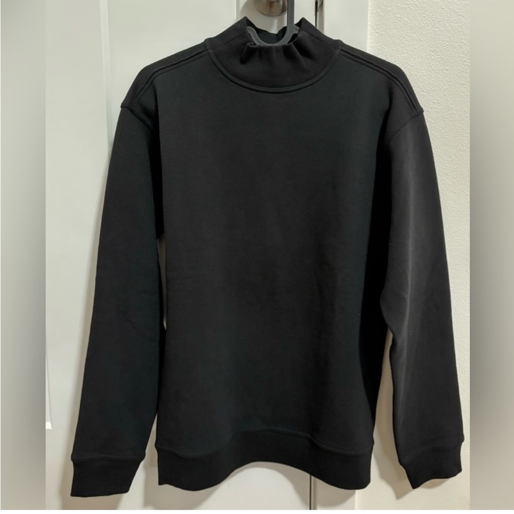 Lululemon pullover (fleece inside)